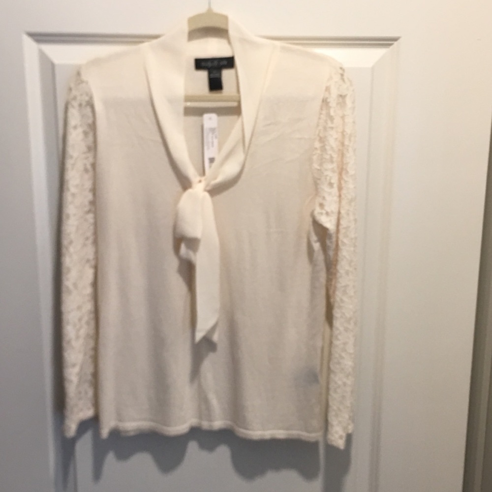 Elegant Lace Sleeve Necktie Blouse